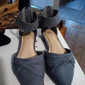 New ladies dress flats